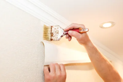 Pose de papier peint au Perréon — revêtements muraux et toiles de verre